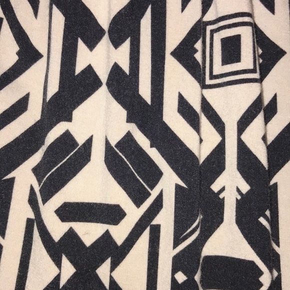 2/$15 or 3/$20 Forever 21 patterned harem pants - Picture 7 of 7